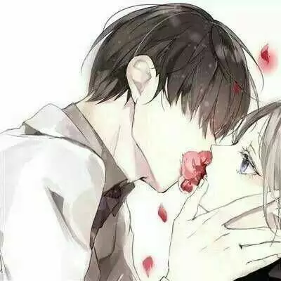 情侣男女头像一左一右:男女接吻头像一左一右的情侣接吻头像