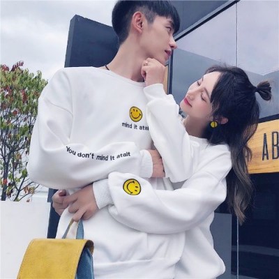 情侣头像一人一张唯美，求一对情感情侣头像真