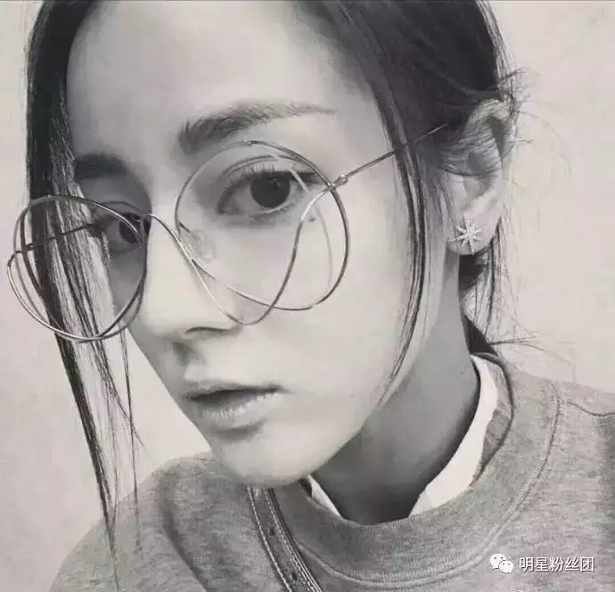 迪丽热巴和鹿晗的情侣头像
