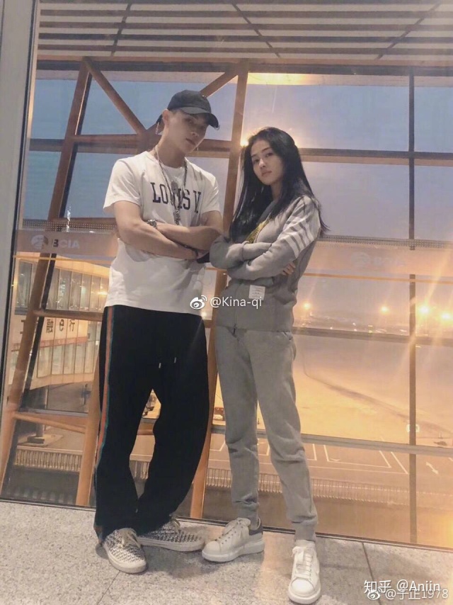 我们不是情侣伴奏叫啥，mc喊麦曲推荐几个好听的
