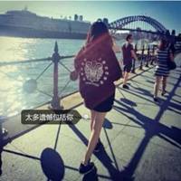 情侣头像黑白背影两张，动漫情侣头像一男一女