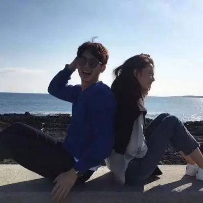 8、****的情侣头像:****的情侣头像有吗