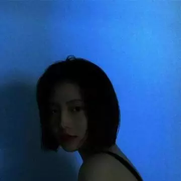 4、用最近很火的头像要着吗:最近最火的头像，类似这种