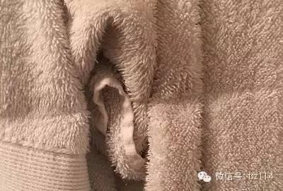 超污含胸图片，小孩子含胸驼背怎么矫正