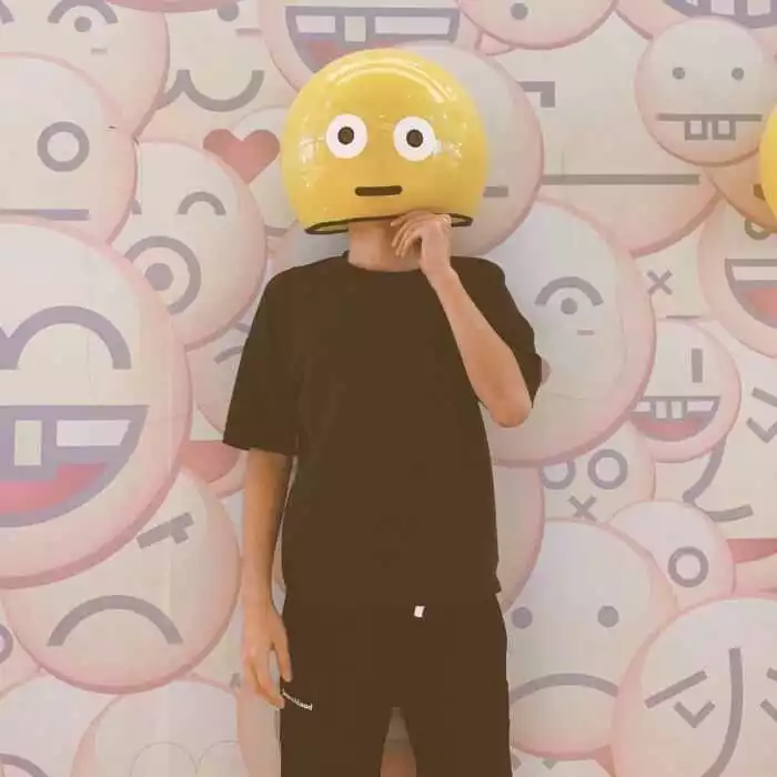 5、不明显的情侣头像:求不明显的 低调的情侣头像