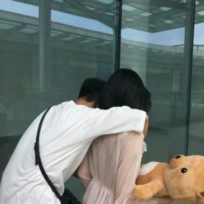 8、微信情头**:我想知道这个是不是情头？