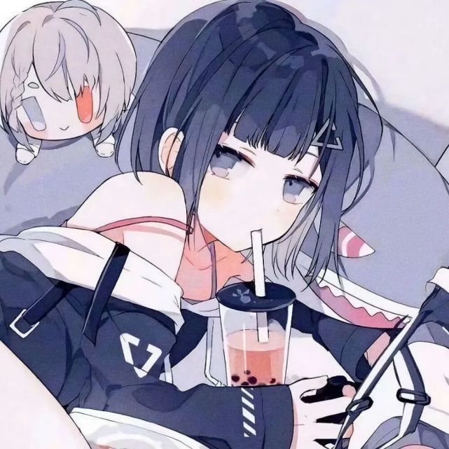 4、爆款情侣头像:唯美的好看的情侣头像一左一右？