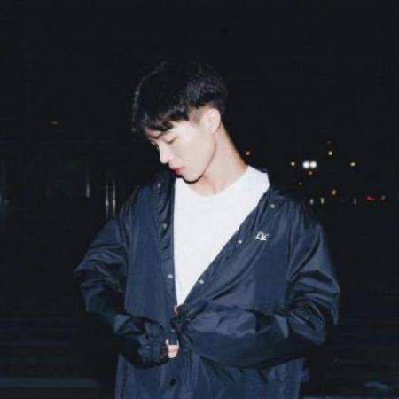 真人情侣头像一人一半，谁有好看的情侣头像（一人一半那种，男的一半女的一