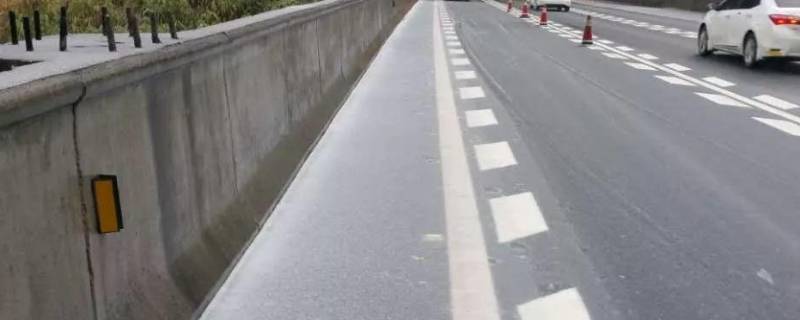 高速公路路肩是什么地方（高速公路路肩是哪）