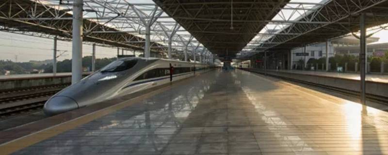 岳阳东站是高铁站吗 岳阳东站是高铁站吗还是火车