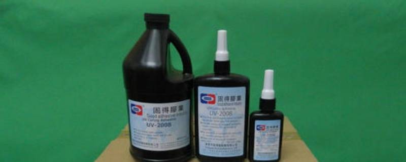 玻璃修复液是什么胶水 汽车玻璃修复用什么胶水