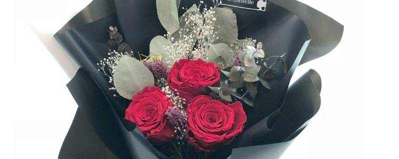 包起来的花束如何保鲜（包好的花束应该怎么保存）