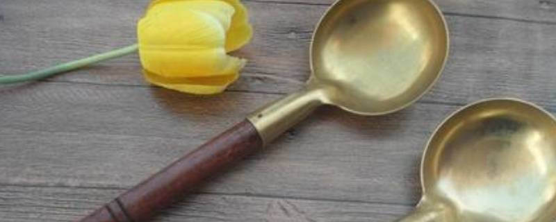 马勺底污垢处理的妙招（怎样清洗马勺底）