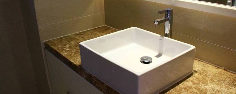 呕吐物把洗脸池堵了怎么办 吐到洗脸池堵了怎么办