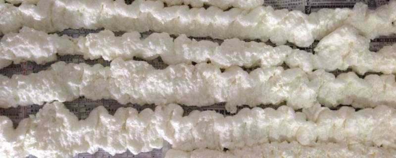 门框上发泡胶怎么清洗 装门的发泡胶怎么清洗