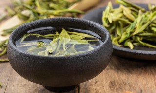 品茶杯选厚一点还是薄一点好（陶瓷茶杯薄好还是厚好）