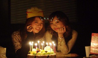 过生日适合发朋友圈的句子 朋友过生日适合发朋友圈的句子