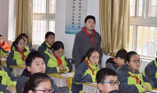 少年意气风发的诗句 苏轼少年意气风发的诗句