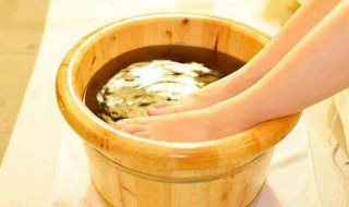 姜泡脚有什么好处 艾草和生姜泡脚有什么好处