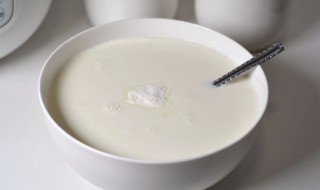 过期的牛奶可以做酸奶吗 过期的牛奶能做酸奶吗