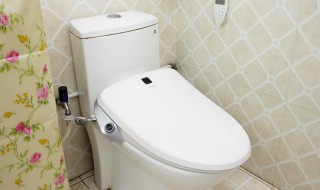 马桶盖怎么安装（马桶盖怎么安装才正确图片）