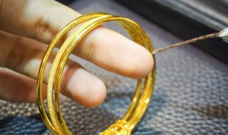 如何清洗黄金手链（如何清洗黄金手链更亮）