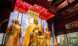 什么人不能拜城隍庙（城隍庙是阴庙吗）