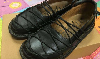 鞋子里进过蟑螂怎么处理 鞋里有蟑螂然后不小心穿进去了
