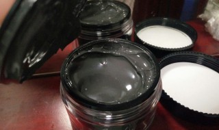 火山泥面膜的正确使用方法（火山泥面膜多久敷一次）