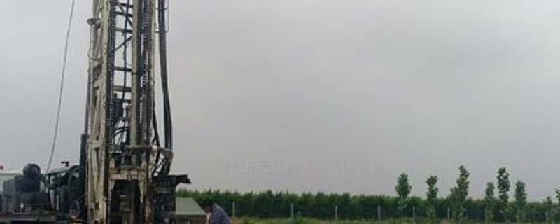 地热井取暖是什么原理（地热能打井取暖原理）