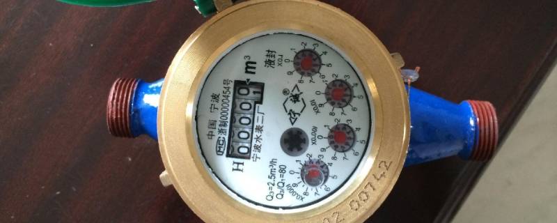 冬天水表冻了可以用开水烫吗 冬天水冻了热水器还有用吗