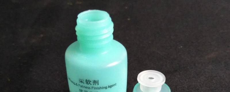 缩绒剂能用手洗吗 缩绒剂能用手洗吗有毒吗