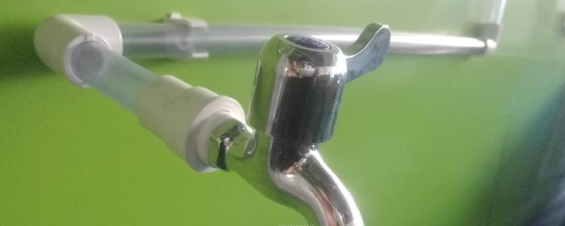 冬天自来水管怎么解冻（冬天自来水管怎么解冻视频）