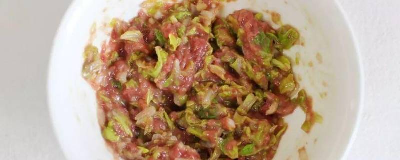牛肉白菜馅怎么调好吃（牛肉白菜馅怎么调好吃窍门）
