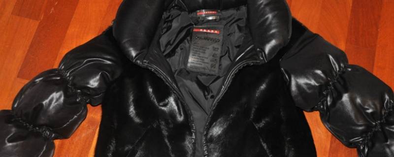 为什么羽绒服洗了就不暖和了（羽绒服洗过就不暖了）
