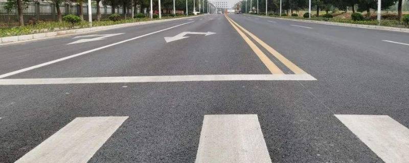 柏油路和水泥路哪个成本高 5公分沥青路面价格预算表