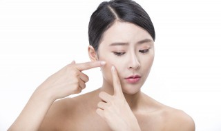 怎么让自己的皮肤变白（怎么让自己的皮肤变白男生）
