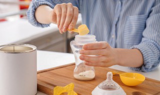 奶粉冲了放冰箱冷藏吗 奶粉冲了放冰箱冷藏吗还能喝吗